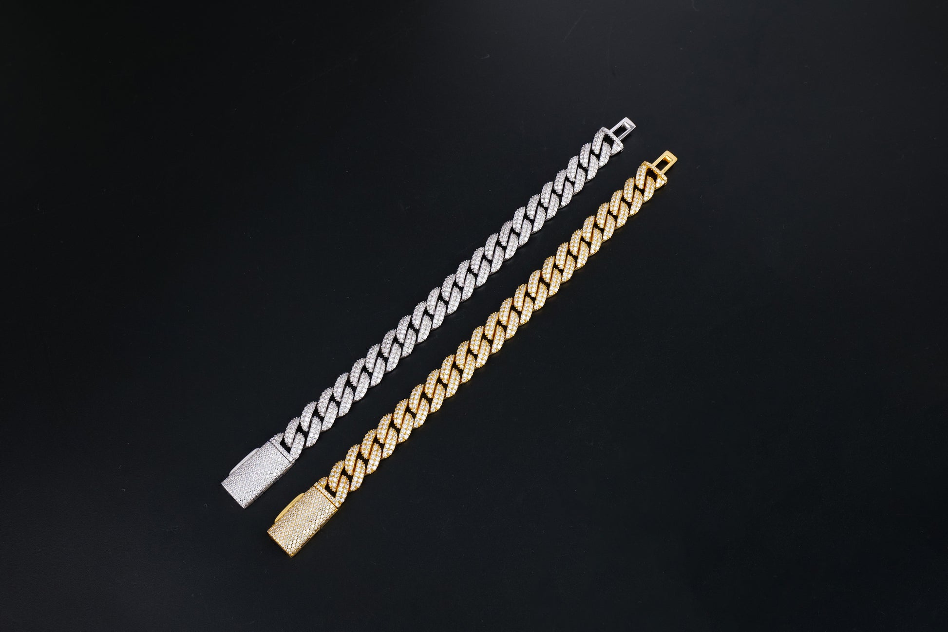 925 Silver moissanite Cuban link 12mm 2- row round