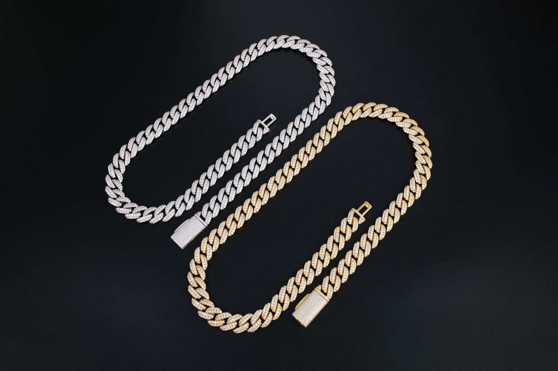 925 Silver moissanite Cuban link 12mm 2- row round