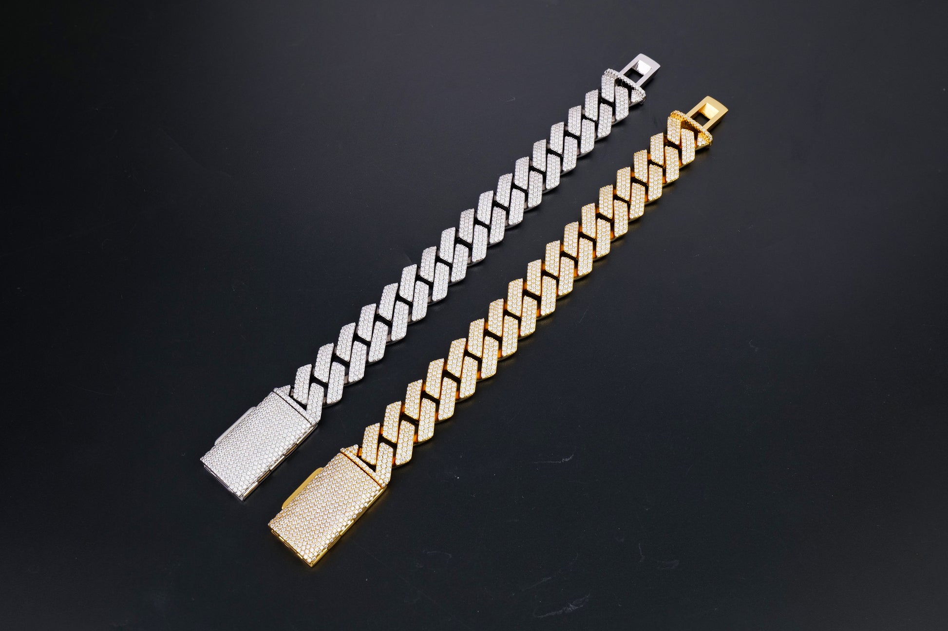925 Silver moissanite Cuban link 18.0mm square 3 row