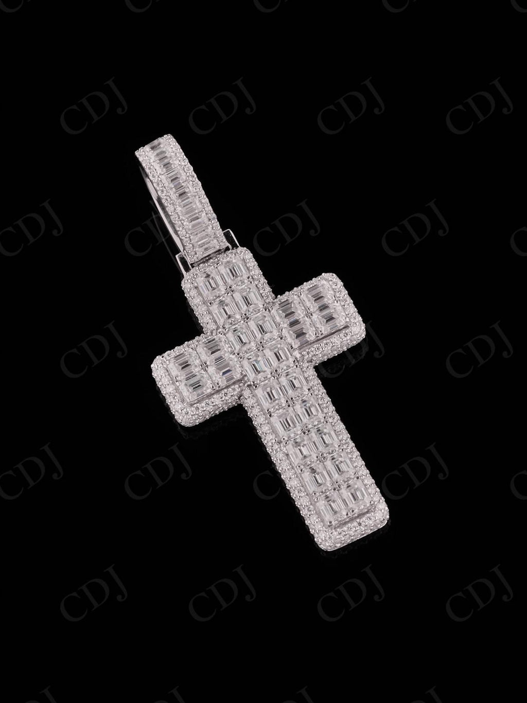 Round Emerald Cross