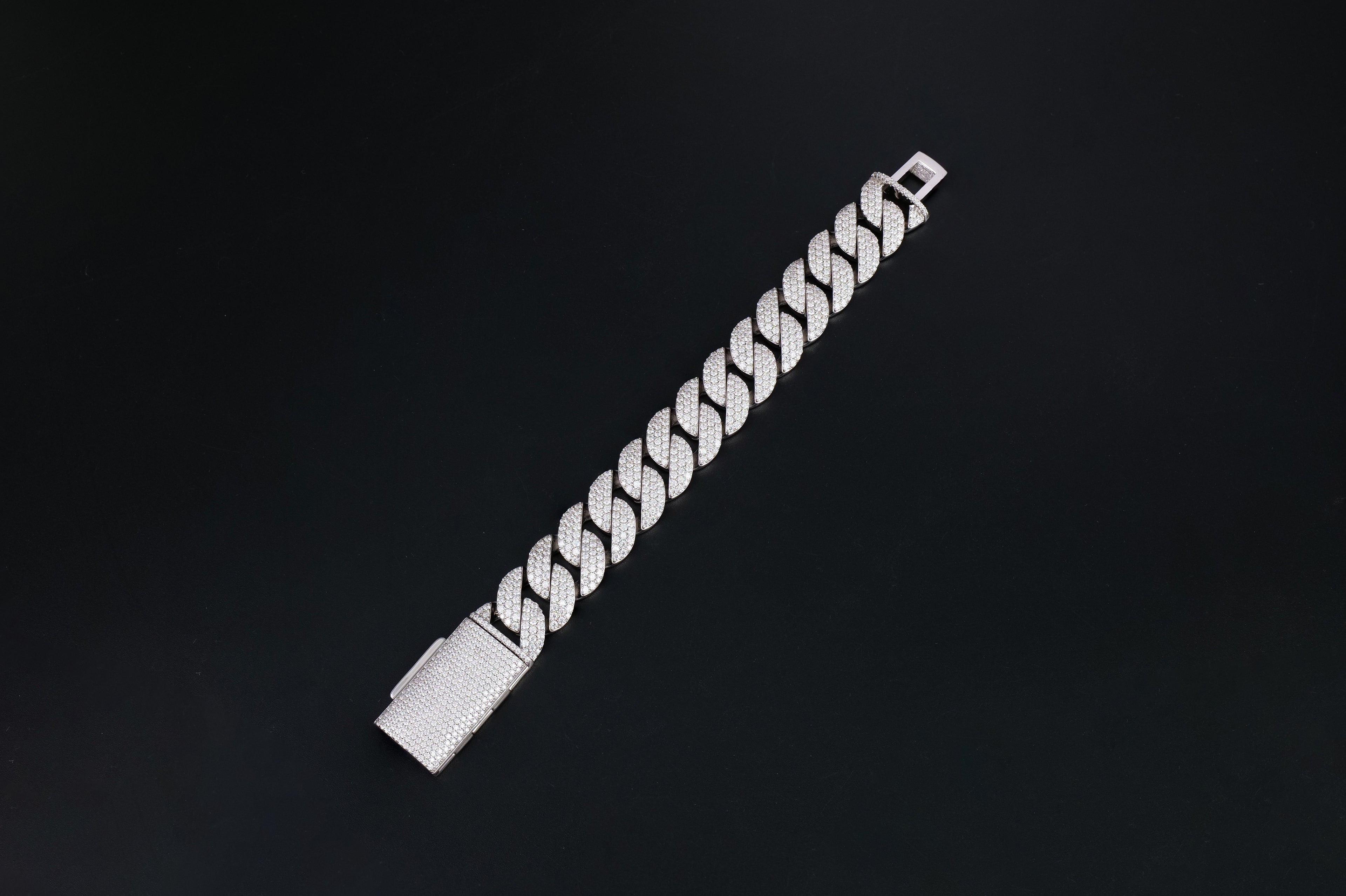 925 Silver moissanite Cuban link 20.0mm 3 row round