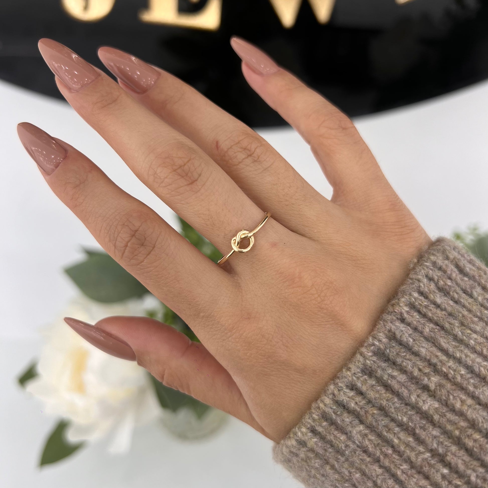 Knot Ring