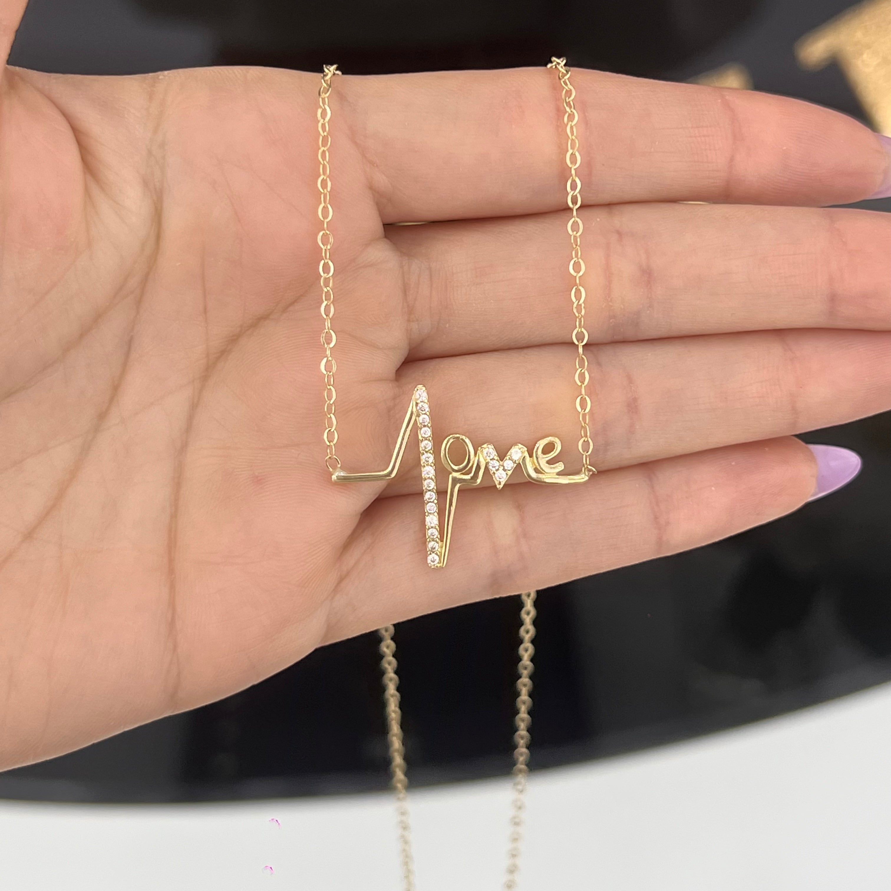 Love ladies necklace with charm