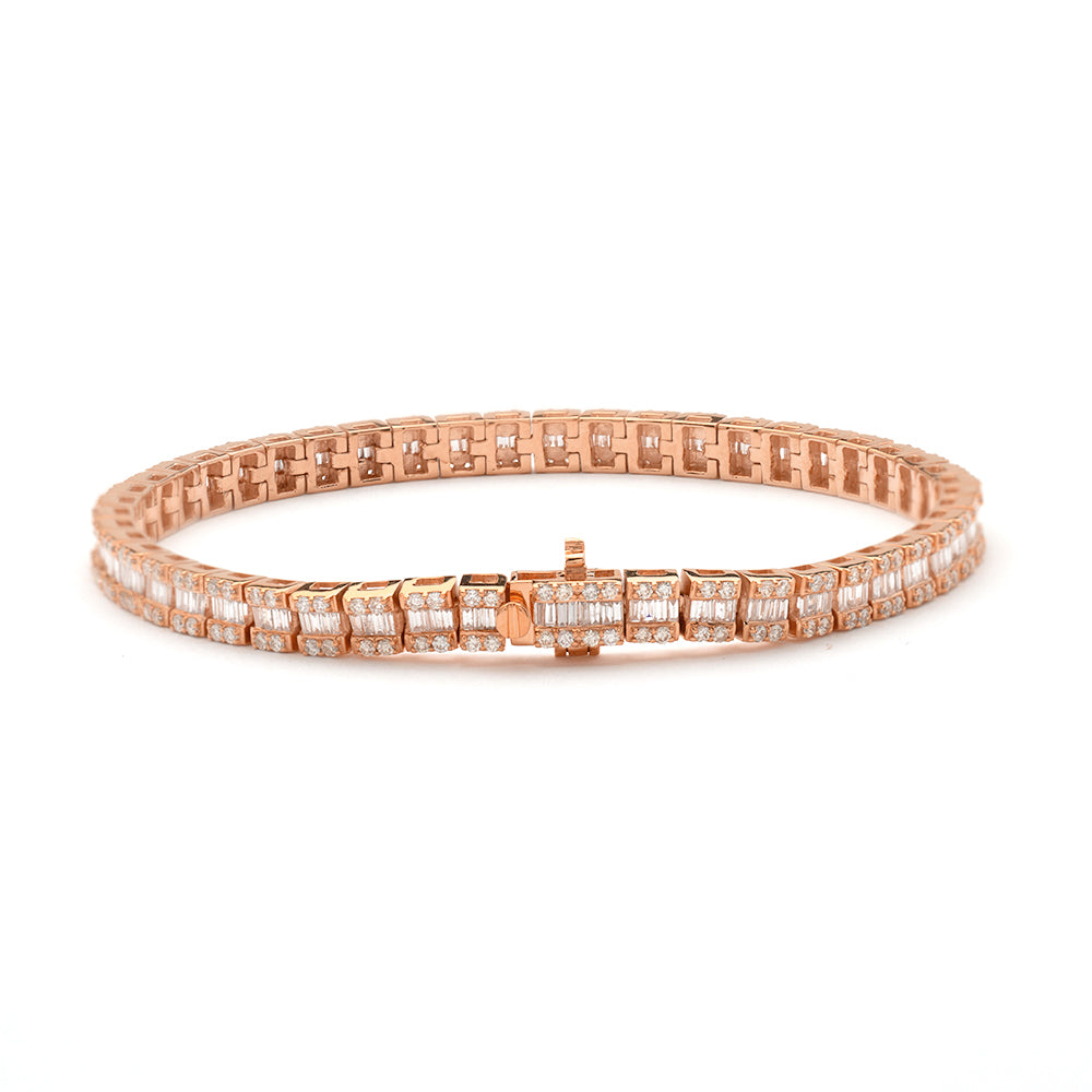 14KR 4.30CTW BAGUETTE DIAMOND SQUARE CLUSTER