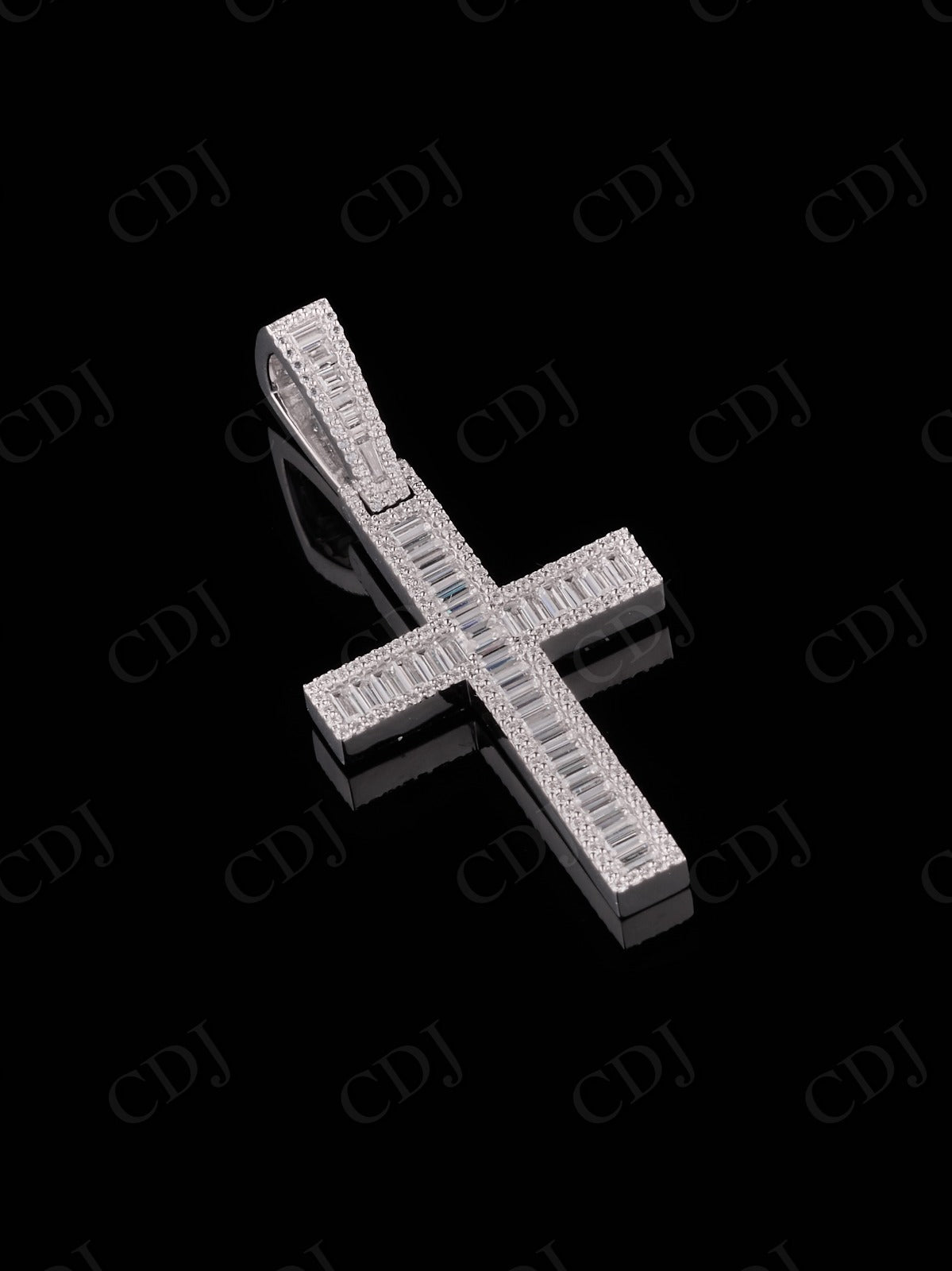 Round Baguette Cross