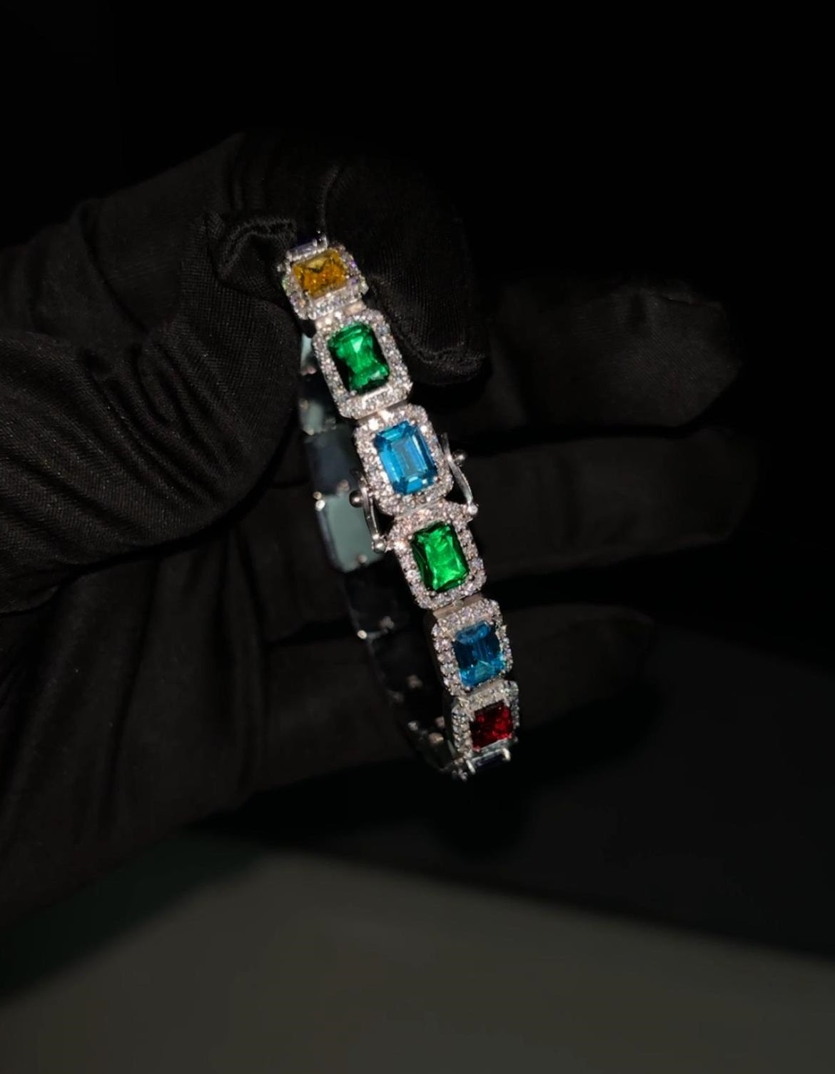 Multi Emerald Gemstone